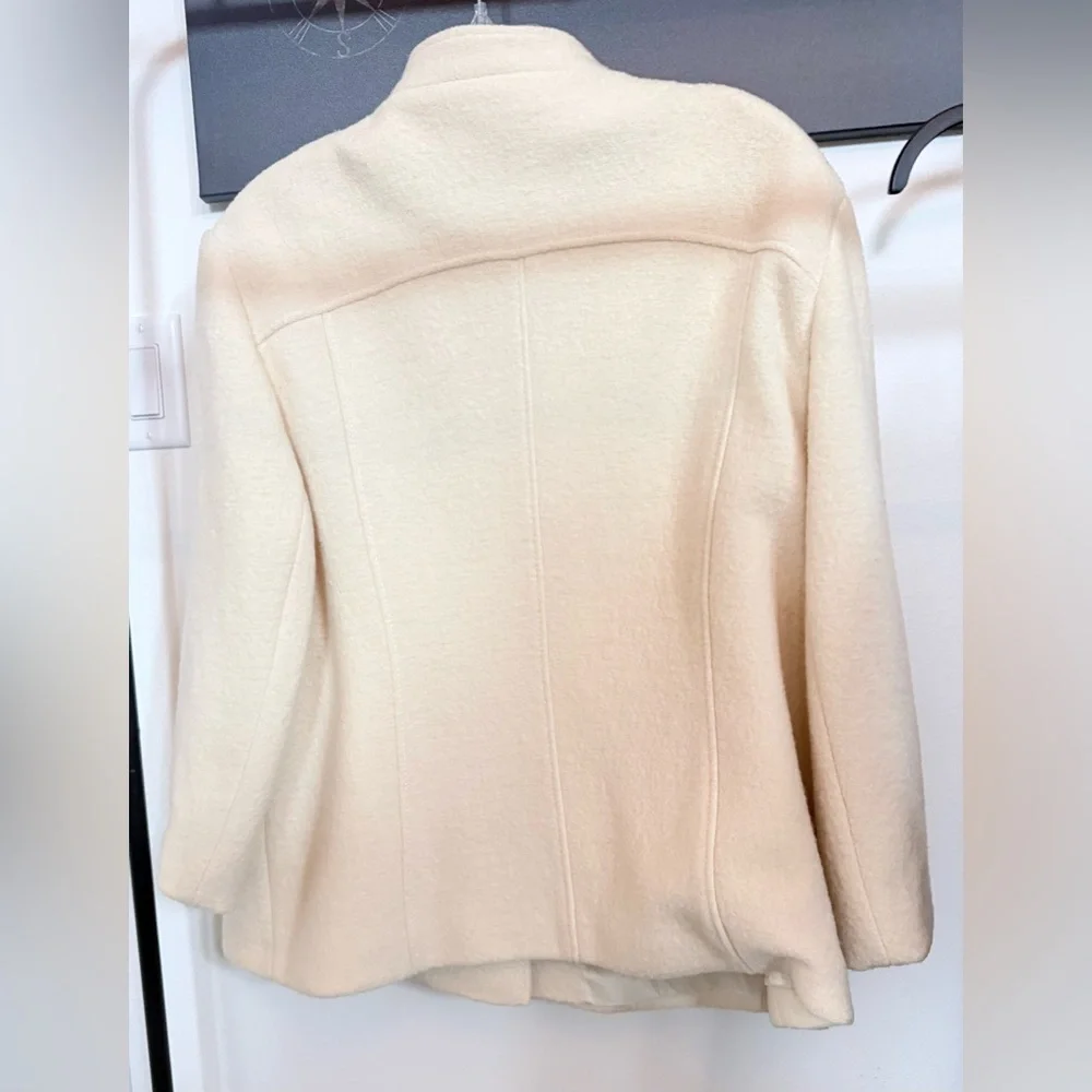 🐻‍❄️NWOT cream boiled wool car coat! Giving J. Crew preppy vibes!🐻‍❄️ - Picture 2 of 6
